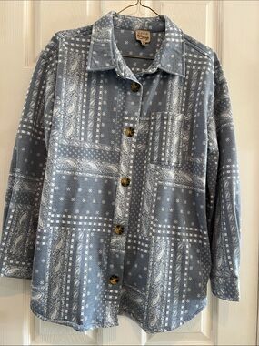 Como Vintage Blue and White  Bandana Patterned Women's Shirt Size S